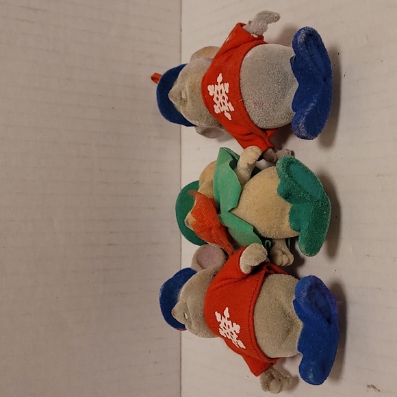 Vintage Disney Bernard and Miss Bianca Flocked Ornaments - Picture 16 of 16